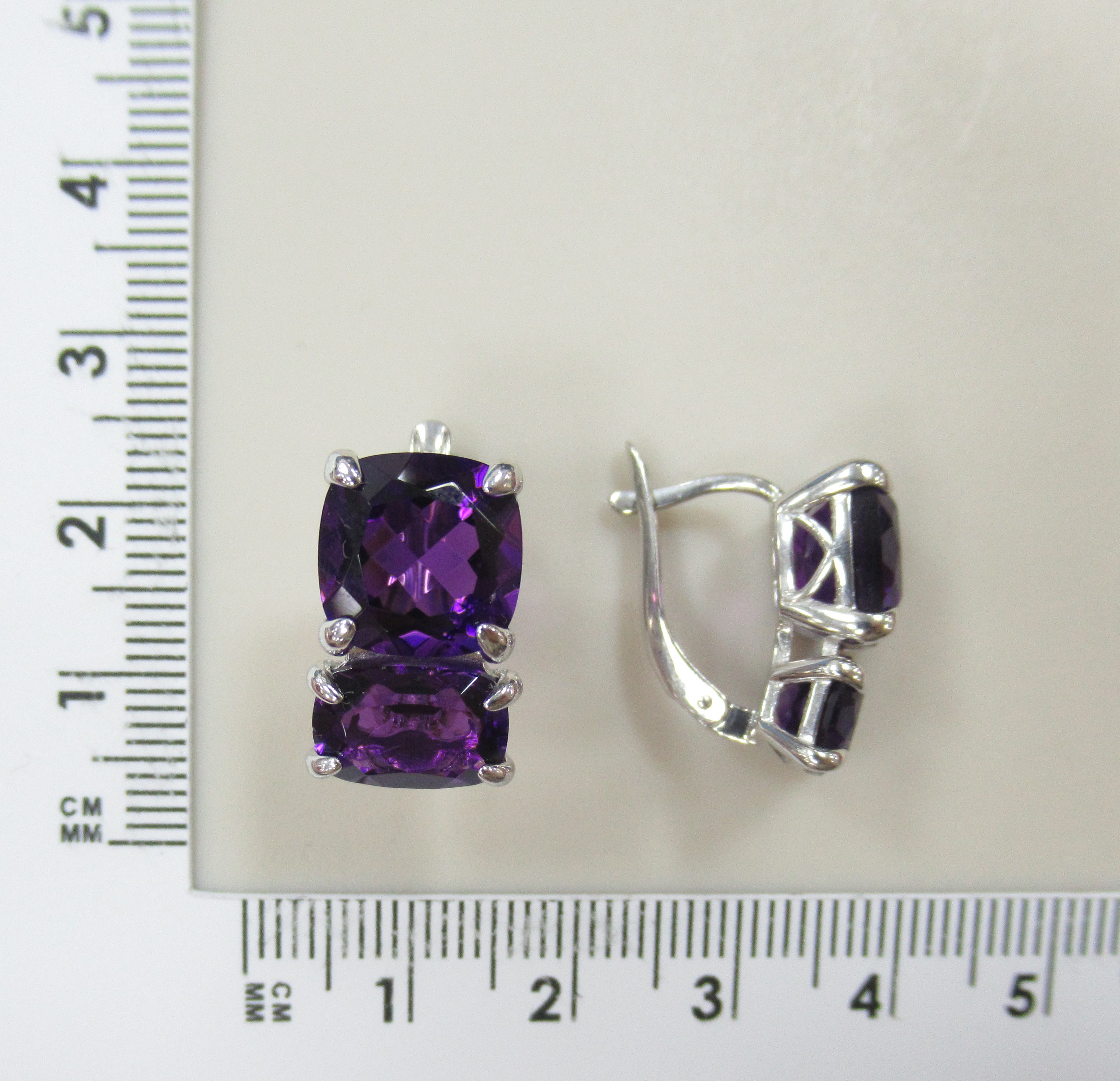 Серебряные серьги с аметистами